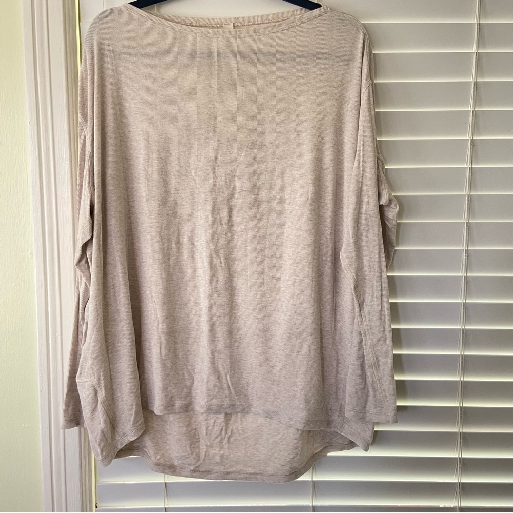 PLAY lululemon Beige Long Sleeve Tee oversized boat neck ribbed oatmeal